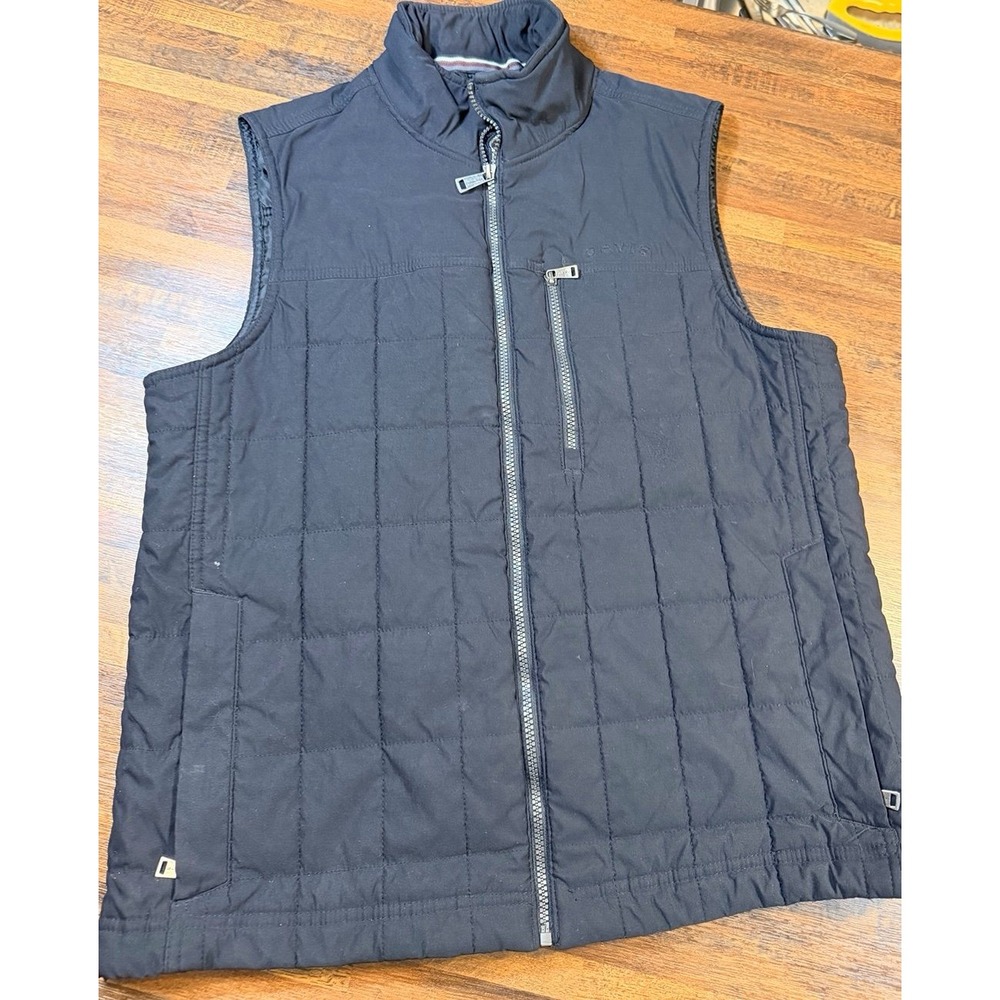 Men's Orvis Black Classic Collection full zip quilted vest.  Size medium.